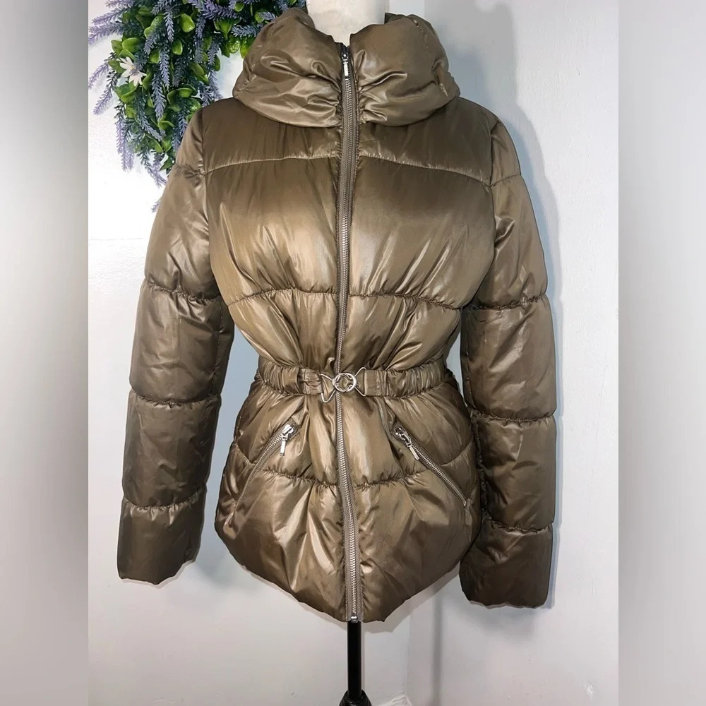 H&M, 6,long sleeve, zip closure, zip pocket cowl collar mid length, pufferjacket